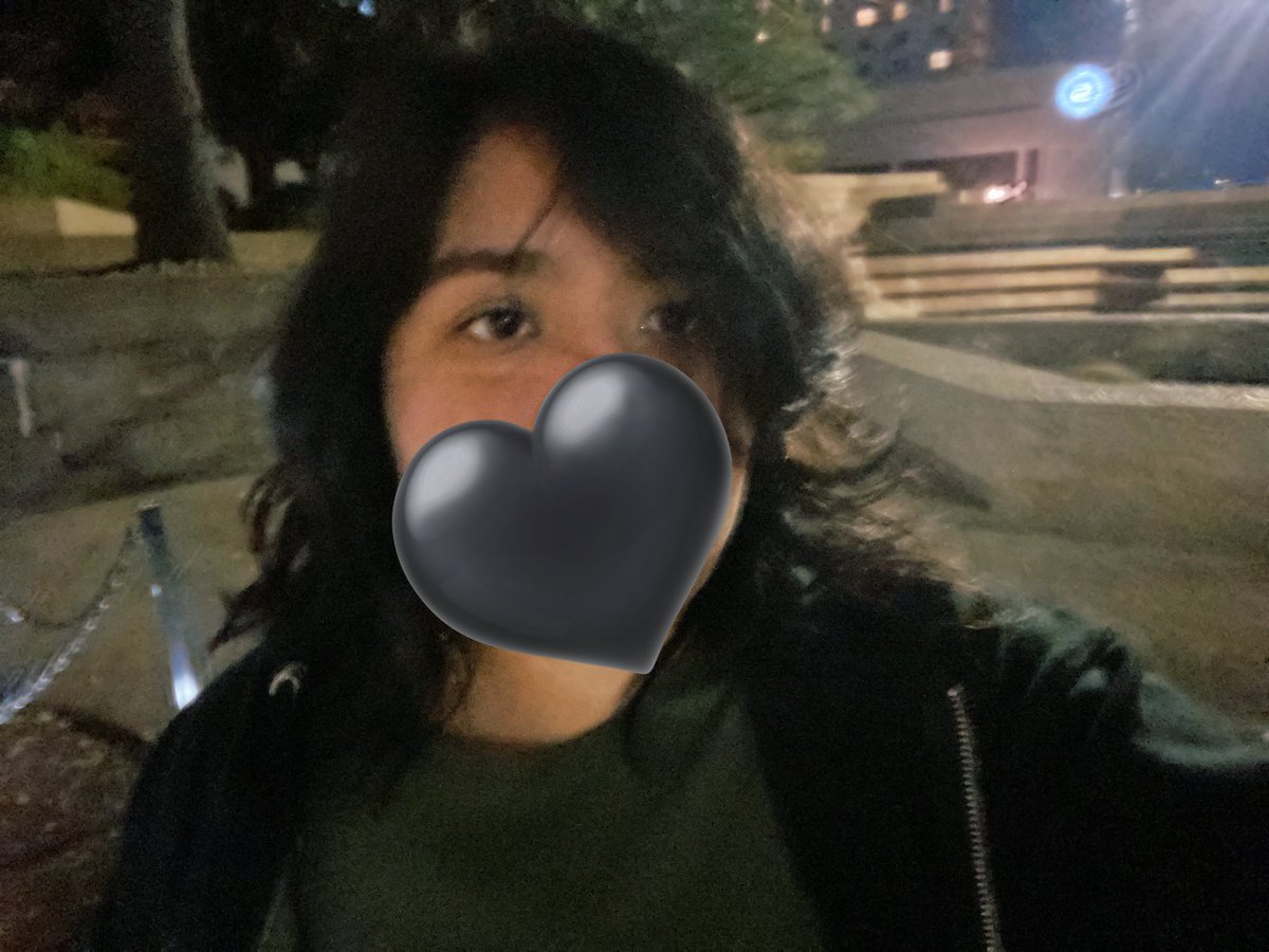 coldnparalyzed's tweet photo. my legs hurt https://t.co/Bedvavnd7D