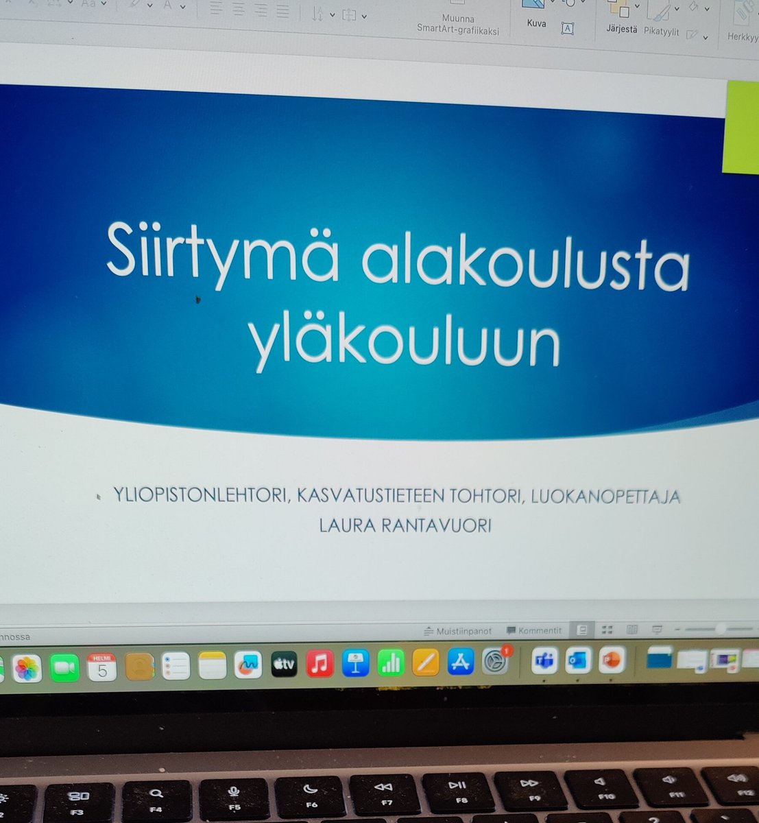 LRantavuori's tweet photo. Vauva päiväunilla ja valmistelen pyydettyä puheenvuoroa alakoulusta yläkouluun siirtymätutkimuksista. Tästä olisi kyllä hyvä saada uutta tutkimusta! Ketään tutkijakollegoita, jotka olisivat kiinnostuneita tutkimusyhteistyöstä? Tarkemmat ideat yv #transitionresearch https://t.co/B2ARKi0PLw