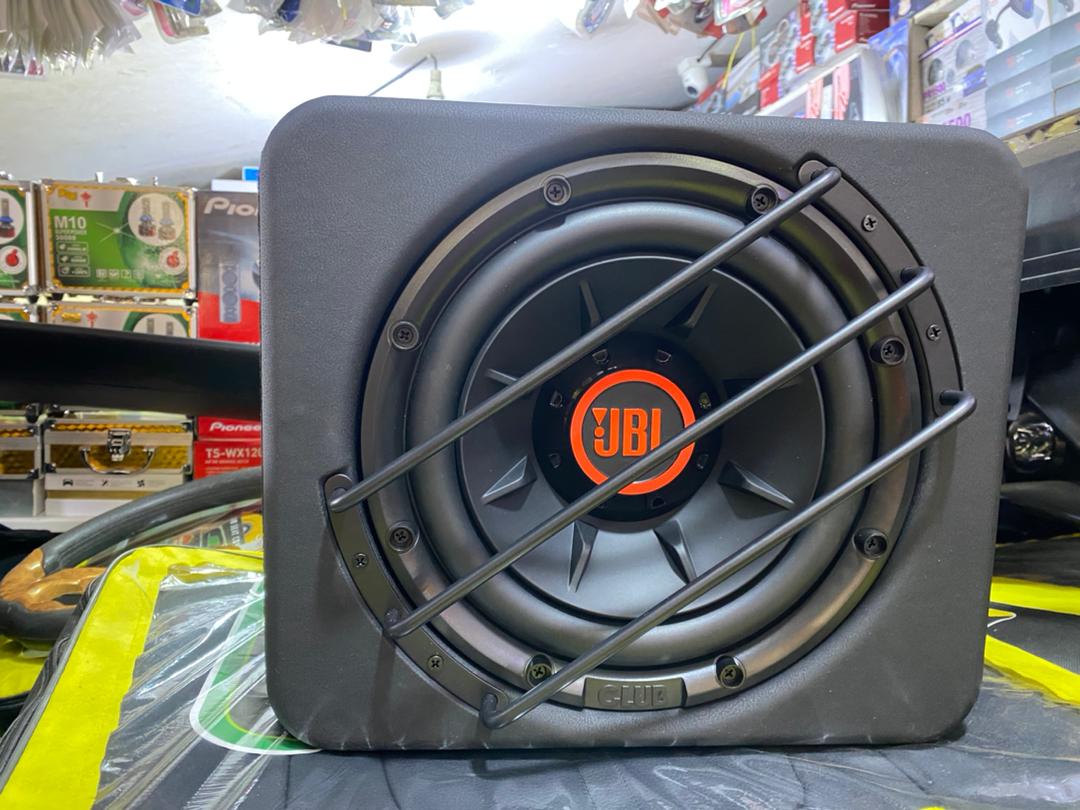 Okellojames2561's tweet image. Full bass deep woofer from jbl for cars onlyn.if interested in please call or whatsapp 0700273121 0774596043.