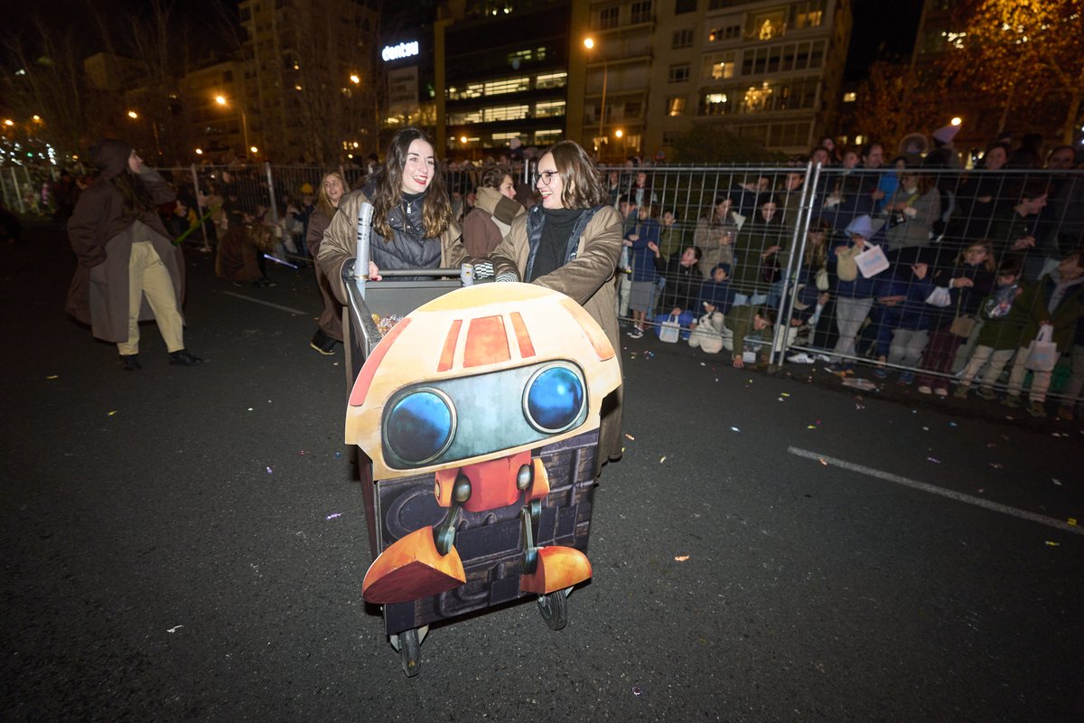 InusualEvents's tweet image. De una galaxia muy, muy lejana, a la Cabalgata de Reyes de Madrid! 💫 Nos convertimos en maestros Jedi del diseño, la producción 360 y el acting para llevar la magia de Star Wars a las calles de la capital con una carroza épica. 
#inusualevents #cabalgata2023 #eventosmadrid