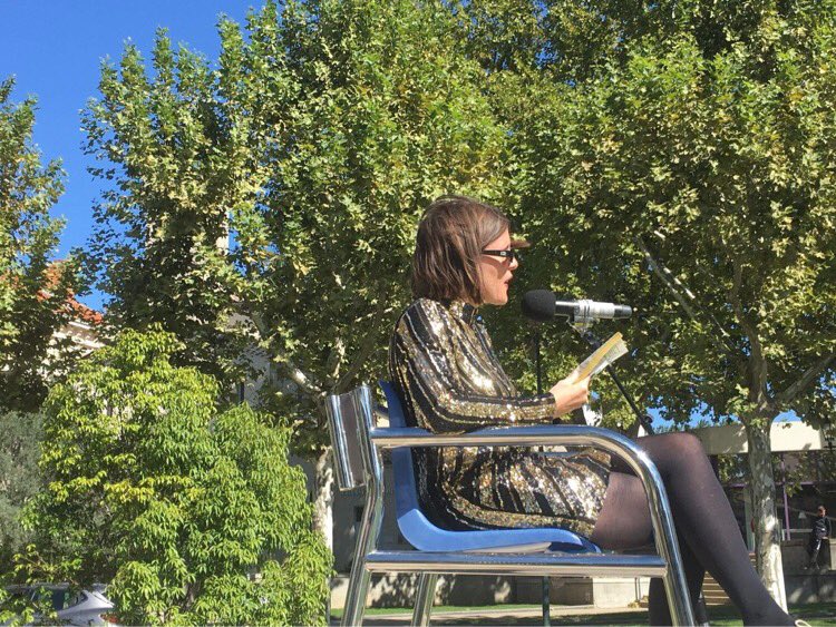 hubchacha's tweet photo. Les dents de la mer (ou la dentition de ta mère), lecture-performance, Festival Superformances, Montélimar
Merci à l’ESAD Grenoble-Valence https://t.co/bAJCGulvH8