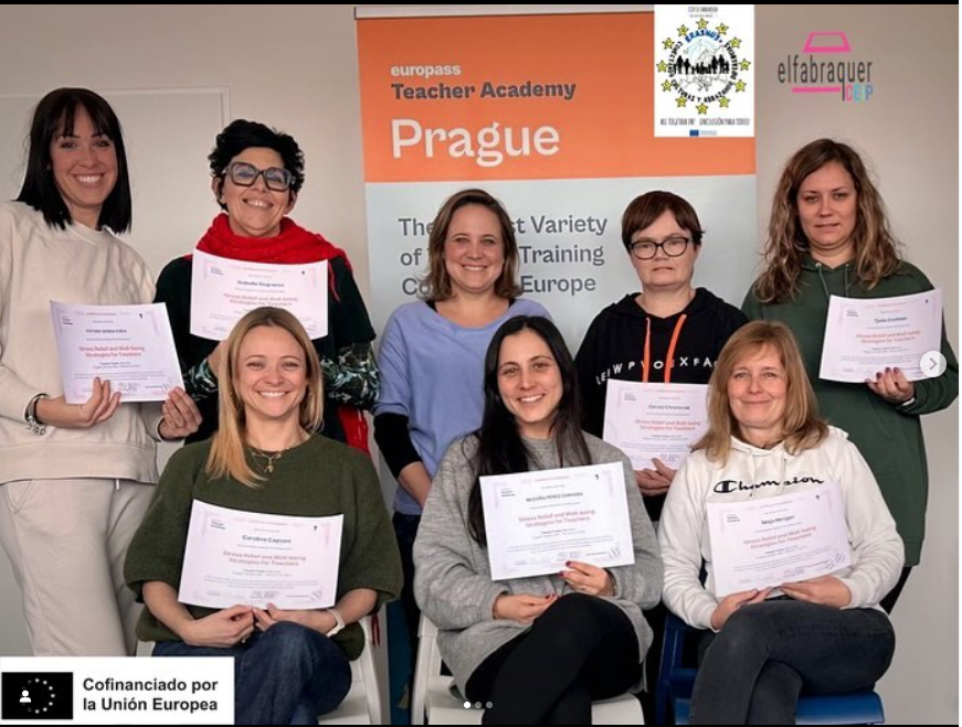 ElCampelloAyto's tweet photo. 🏫🇪🇺Docentes del colegio #Fabraquer se desplazan a Eslovaquia para estudiar aspectos docentes aplicables en El Campello.#Educación @dorian_gomis Lee AQUÍ https://t.co/Ge3ewuz33H https://t.co/OdFPI80FCj