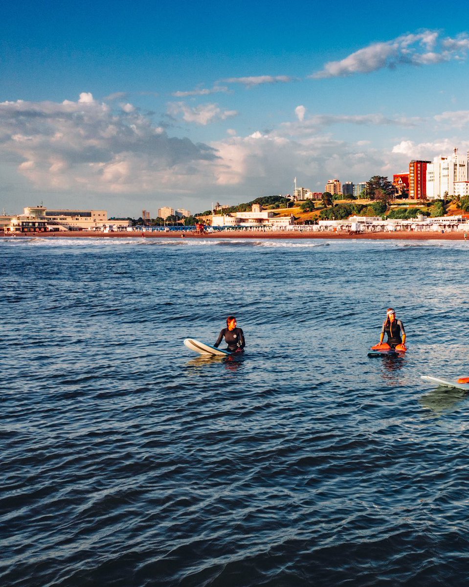 Juanchi_Ugalde's tweet photo. Amanecer sobre el mar en la capital nacional del Surf 🌊🤍

Mar del Plata, Bs As. Argentina 📍🇦🇷 https://t.co/pZ4mfCo59F