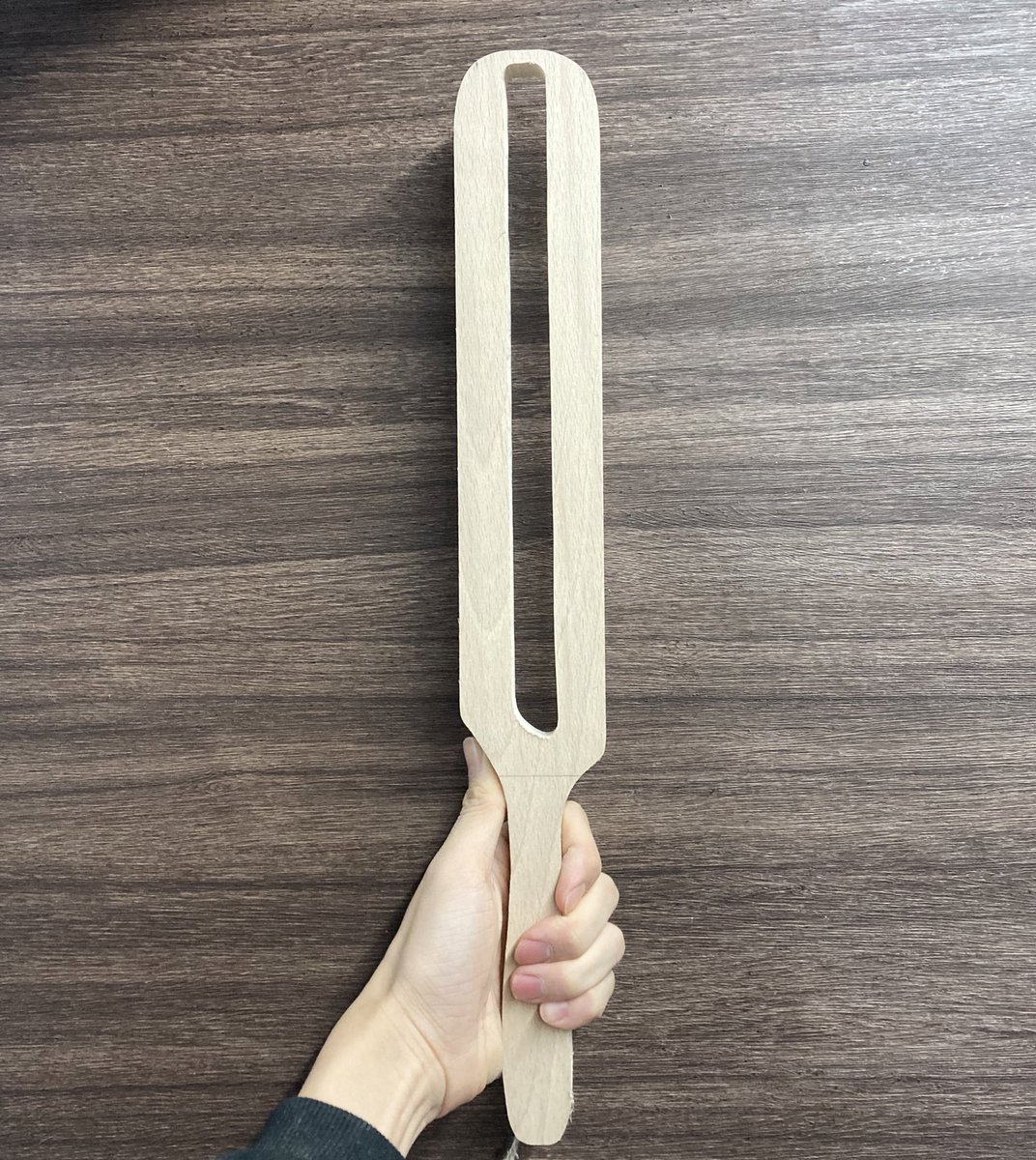 레진과 원목을 섞은 패들을 만들기 위해 또 테스트 중입니다. 이번엔 제발 성공했으면 좋겠네요!

#레진패들 #원목패들