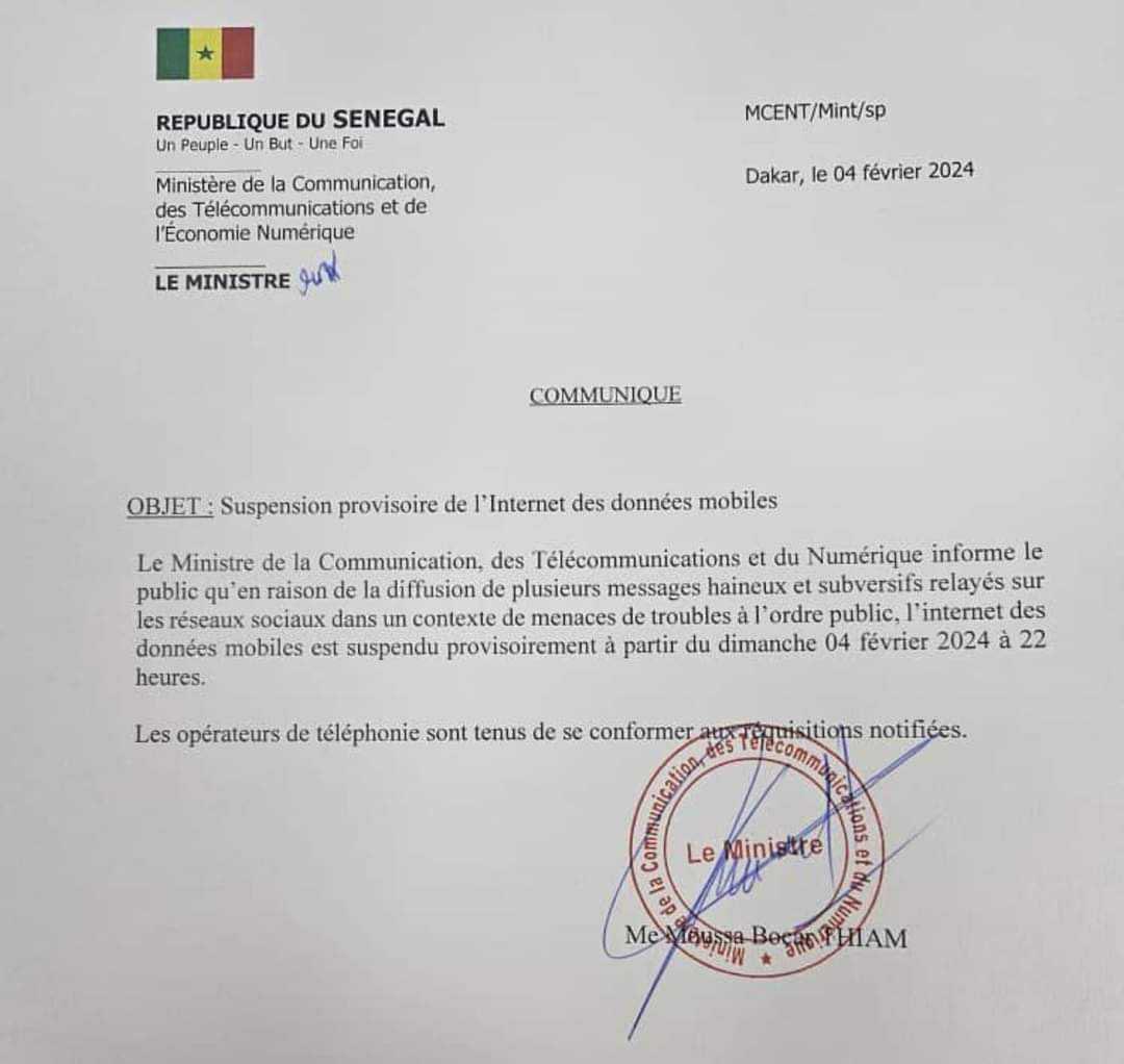 samirasawlani's tweet photo. Mobile internet blocked in Senegal’s capital Dakar.
This after president Macky Sall announced postponement of 25th February  2024 election - a decision the National Assembly will debate today.
Police fired teargas at demonstrators who took to the streets in protest over the move. https://t.co/KNFoOqDk8R