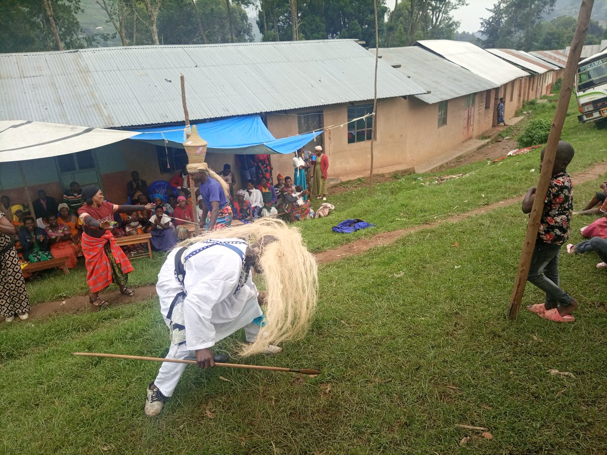 childrenofbatwa's tweet photo. https://t.co/fbnmZbGXyT