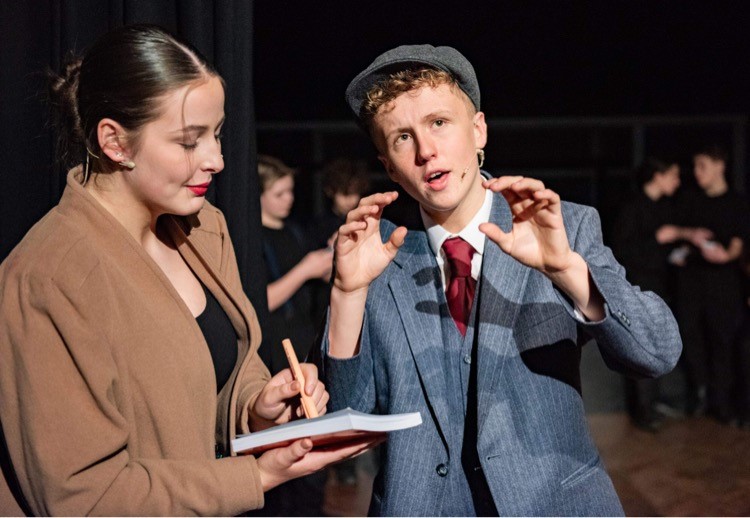 mirfieldfree's tweet photo. Thanks to our incredible photographer @simonwalkerphotography 📷
Here’s just a handful of our amazing Chicago photos, as we eagerly await opening night! 🤩🎭🎹
THIS Tuesday - Friday, 7.30pm.
Tickets £7/£5 available from the admin office.
#cellblocktango #breakaleg https://t.co/ejMIacdWsx