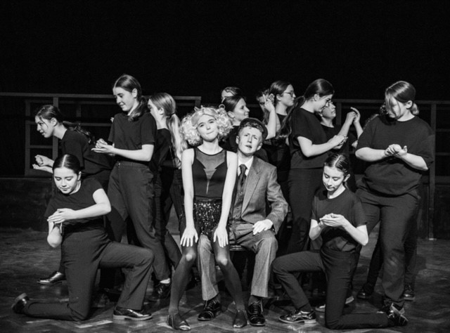mirfieldfree's tweet photo. Thanks to our incredible photographer @simonwalkerphotography 📷
Here’s just a handful of our amazing Chicago photos, as we eagerly await opening night! 🤩🎭🎹
THIS Tuesday - Friday, 7.30pm.
Tickets £7/£5 available from the admin office.
#cellblocktango #breakaleg https://t.co/ejMIacdWsx