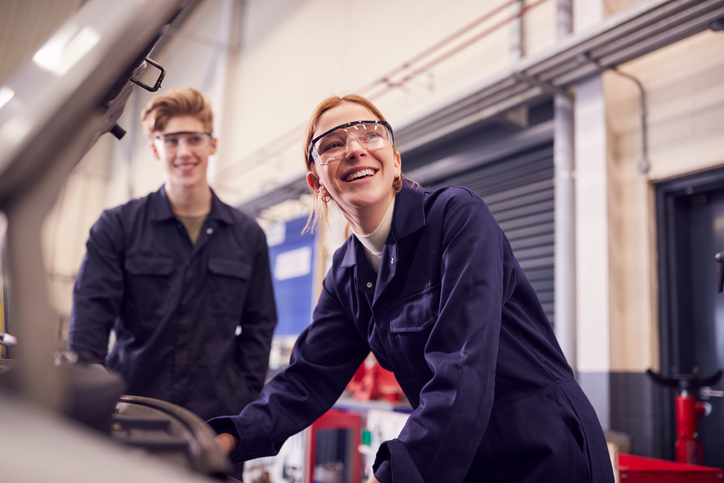 Are you researching the lives of young people ending their secondary school careers? The study will be releasing data on apprenticeships later in 2024. Sign up to our mailing list on our website to keep updated. growingupinscotland.org.uk #NationalApprenticeshipWeek