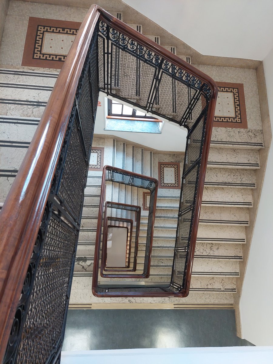 #Prelios SGR, società di gestione del risparmio del Gruppo Prelios, ha finalizzato tramite il Fondo Immobiliare primo RE, le cui quote sono interamente detenute dalla Cassa dei Dottori Commercialisti (CDC), la vendita di un immobile localizzato a Roma in Via Arno, 64.