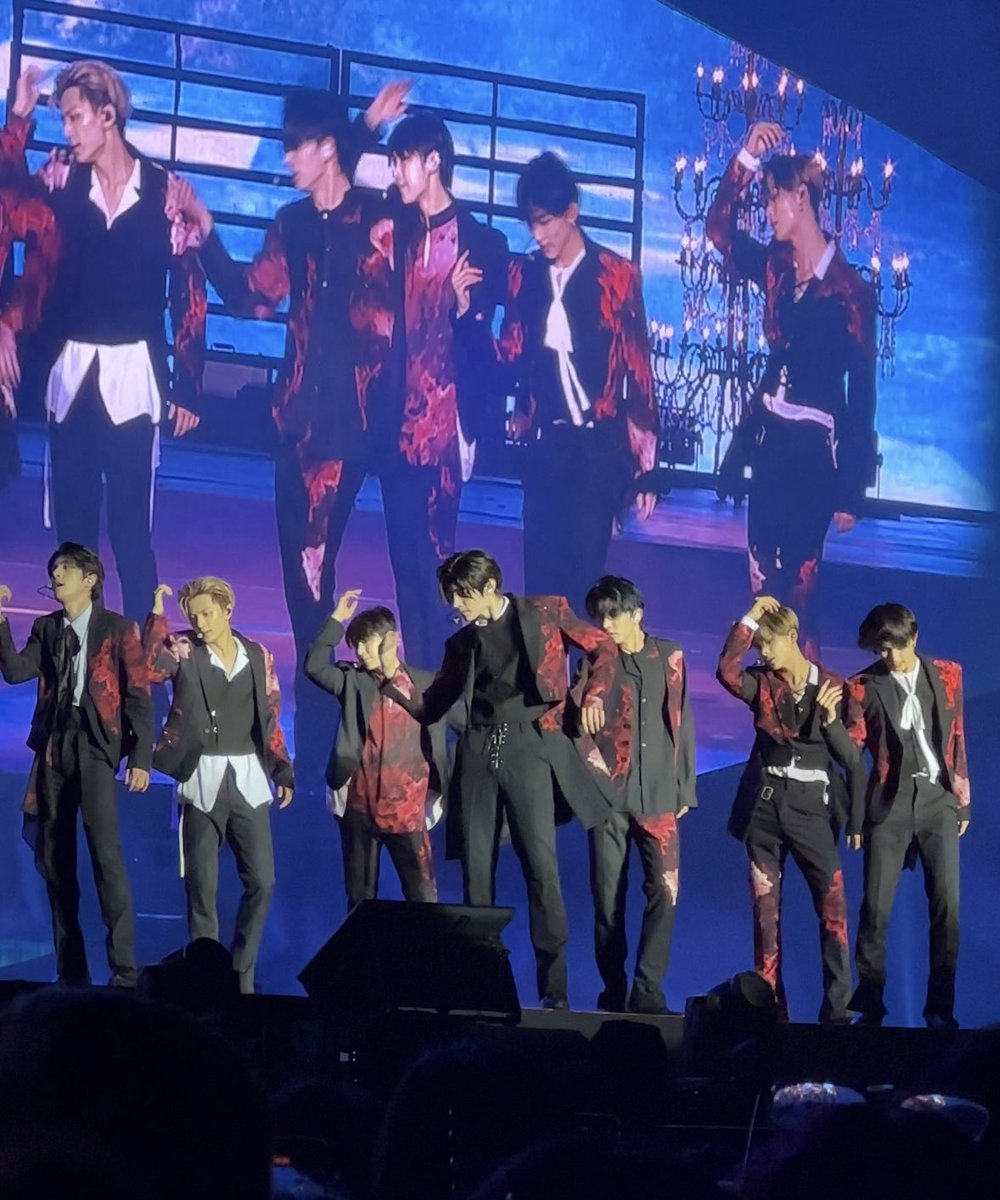 sevEN ❤️ so grateful i was able to see them again

#ENHYPEN #ENHYPEN_IN_NEWCLARKCITY <a href="/ENHYPEN/">ENHYPEN OFFICIAL</a> <a href="/ENHYPEN_members/">ENHYPEN</a>