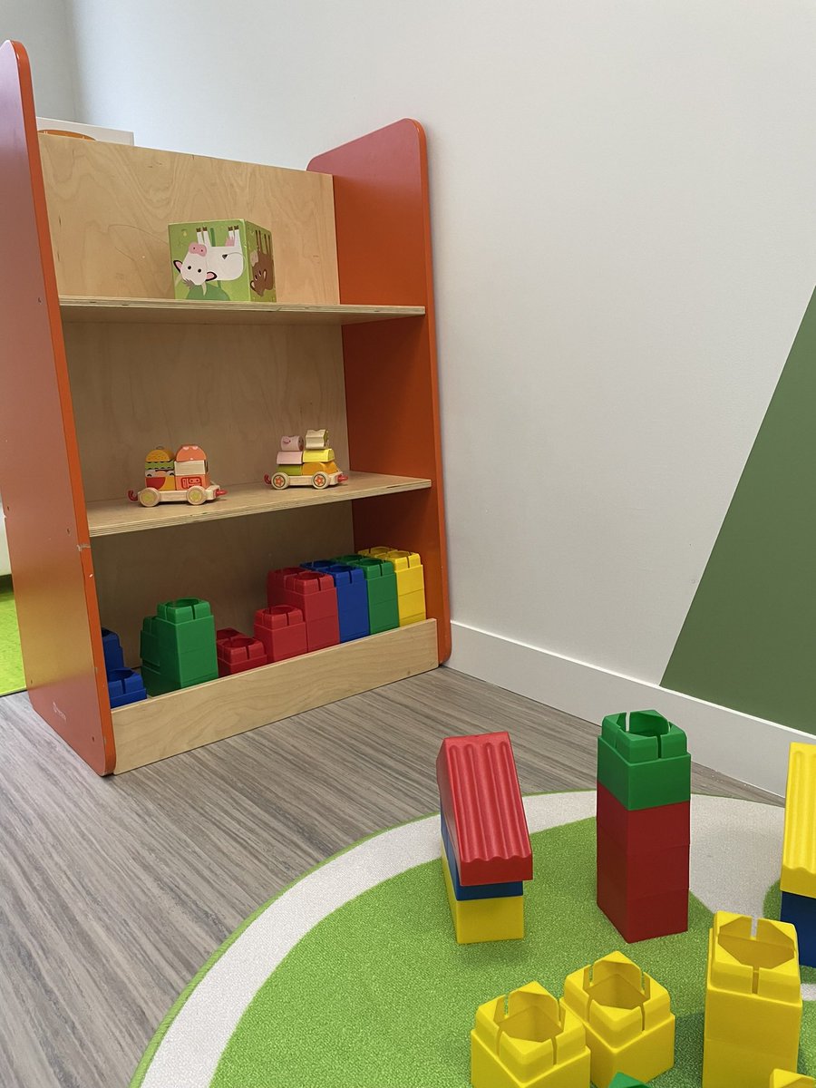 Cam_Mgn's tweet photo. Un an de travail, et ça y est, la première promotion de bébés est arrivée au sein de la micro-crèche du @BarreauBx. 
Immense joie et fierté ! 🐣 https://t.co/tLNAlHAPEJ