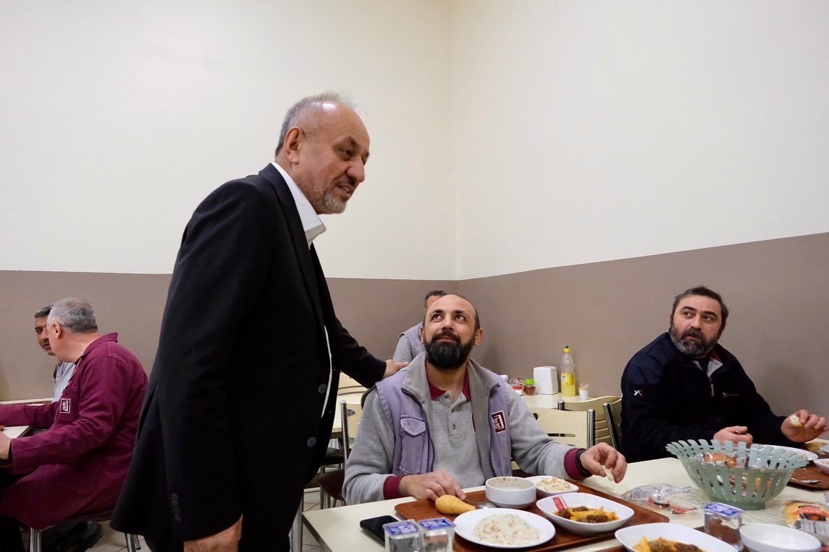 TahsinBABAS's tweet photo. Dortek hem bizim hem de şehrimizin önemli bir değeridir. Alın teriyle kazanılan ve ciddi bir emeğin sonucudur. İşçilerimizle keyifli bir sohbet ettik. Yöneticilerine de samimi karşılamalarından ötürü teşekkür ederiz.

Üreten bir Kastamonu için ne gerekiyorsa yapmaya hazırız. https://t.co/lCTFnmX3J6