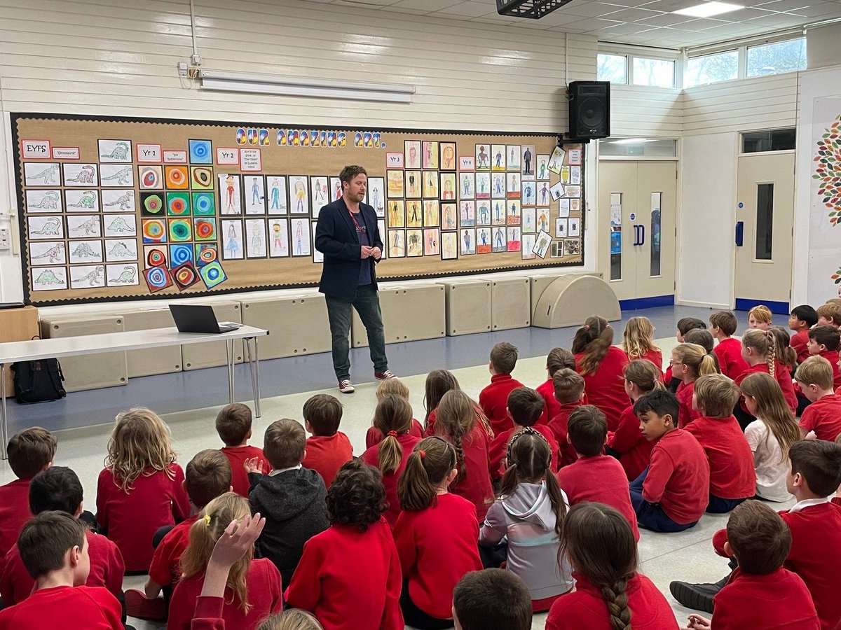 first_trinity's tweet photo. Gavin Osborn came in to speak to our older children about the work of the charity @JulianhouseUK

Julian House is a charity that supports vulnerable adults and children, particularly related to homelessness.

The children were wonderful and clearly cared about the issues raised. https://t.co/WlGEuH2zrD