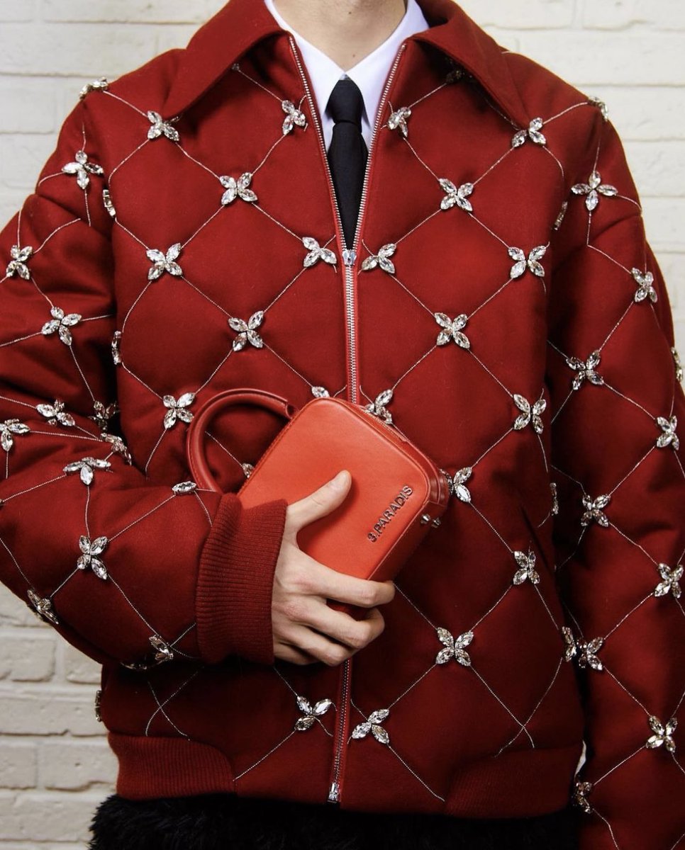 Outlander Magazine tweet media