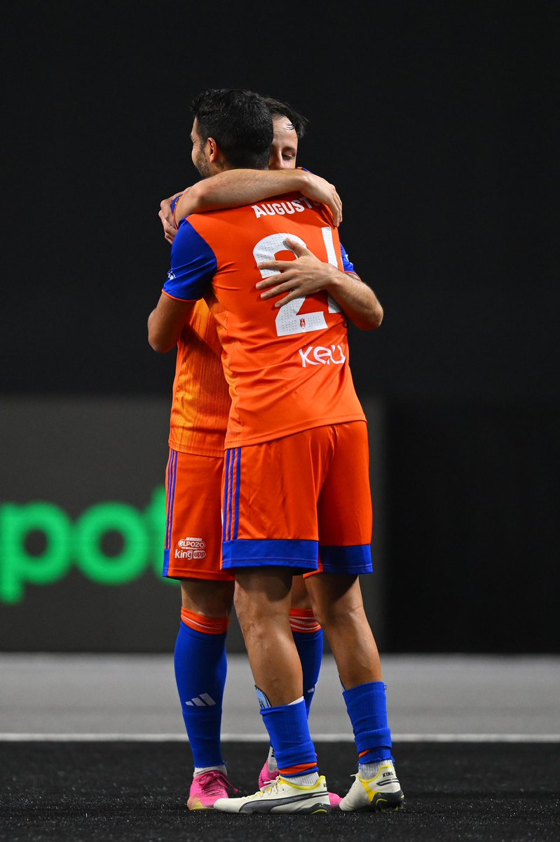 Dani Liñares (@danilg1998) on Twitter photo Feliz lunes <a href="/Saiyans_FC_/">Saiyans FC 🧡💙</a> 💙🧡
El motor del equipo <a href="/augusto12f/">Augusto Fernández</a> 🤯
Esta victoria va por ti amigo <a href="/Albertginer10/">Albert Giner Mestre</a> Feliz lunes <a href="/Saiyans_FC_/">Saiyans FC 🧡💙</a> 💙🧡
El motor del equipo <a href="/augusto12f/">Augusto Fernández</a> 🤯
Esta victoria va por ti amigo <a href="/Albertginer10/">Albert Giner Mestre</a>