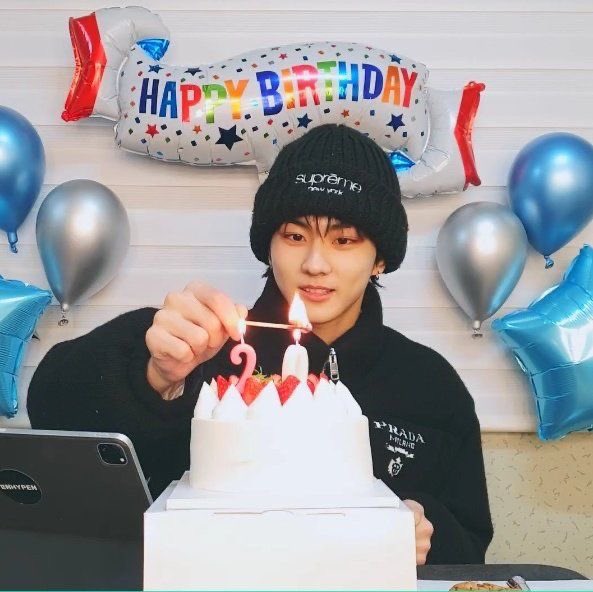 jaywonsparks's tweet photo. ˚ ༘♡ ⋆｡˚ jungwon forever young GA 

💙 five (5) winners of 200 gcash

mechanics:
◍ must be following, like &amp; rt this tweet 
◍ reply a picture of Jungwon 
◍ ends: feb 09 https://t.co/JtROznd0m1