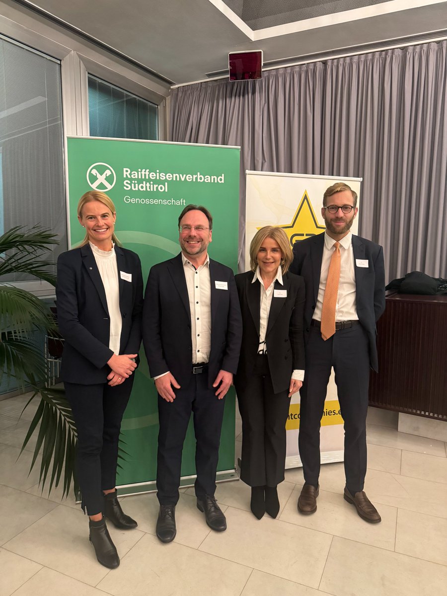 ECompaniesEU's tweet photo. „Nachhaltigkeit als Wettbewerbsvorteil?“ war das Thema der Gemeinschaftsinitiative unserer beiden Netzwerkpartner https://t.co/mAh9erYPQN und https://t.co/3djilLSTWw .

Mehr hier: https://t.co/p1Od11C1G3

#Nachhaltigkeit #networking #ey #raiffeisenverband #excellentcompanies https://t.co/o2E8KbL48G