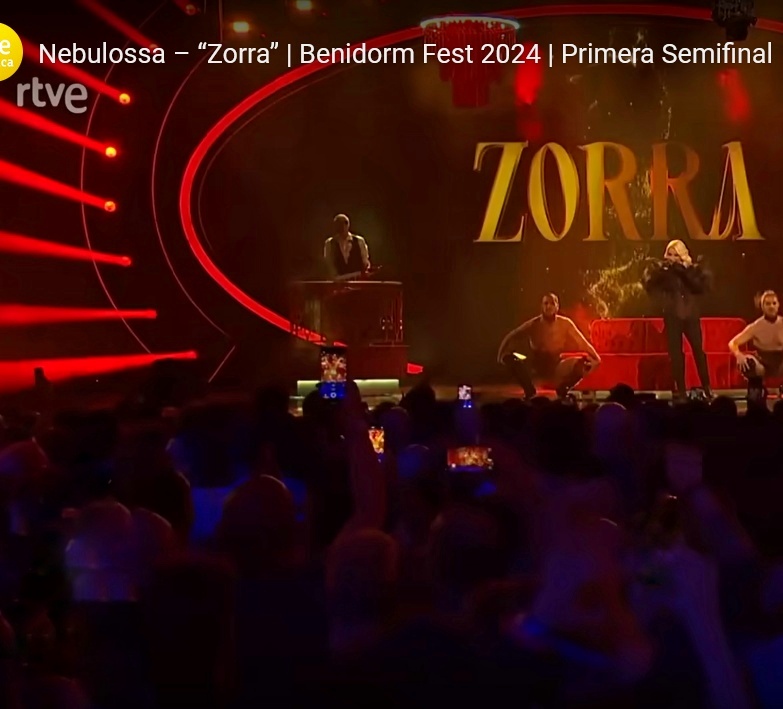 #zorra como la identidad propuesta a la "mujer moderna". Himno del pseudo #feminismo neoliberal. En las sociedades actuales que he llamado "patriarcados  de consentimiento", se invoca la libertad como coartada de la opresión.