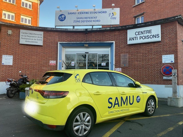 ACMOSS_FR's tweet photo. ➡️📱🖥 Préparation au déploiement #RRF au @SamuNord par l'#ACMOSS, en présence d'@ARS_HDF : démonstration des fonctionnalités #SYRIUS et intégration des besoins opérationnels et pré-requis techniques. https://t.co/F5fO45w0VD