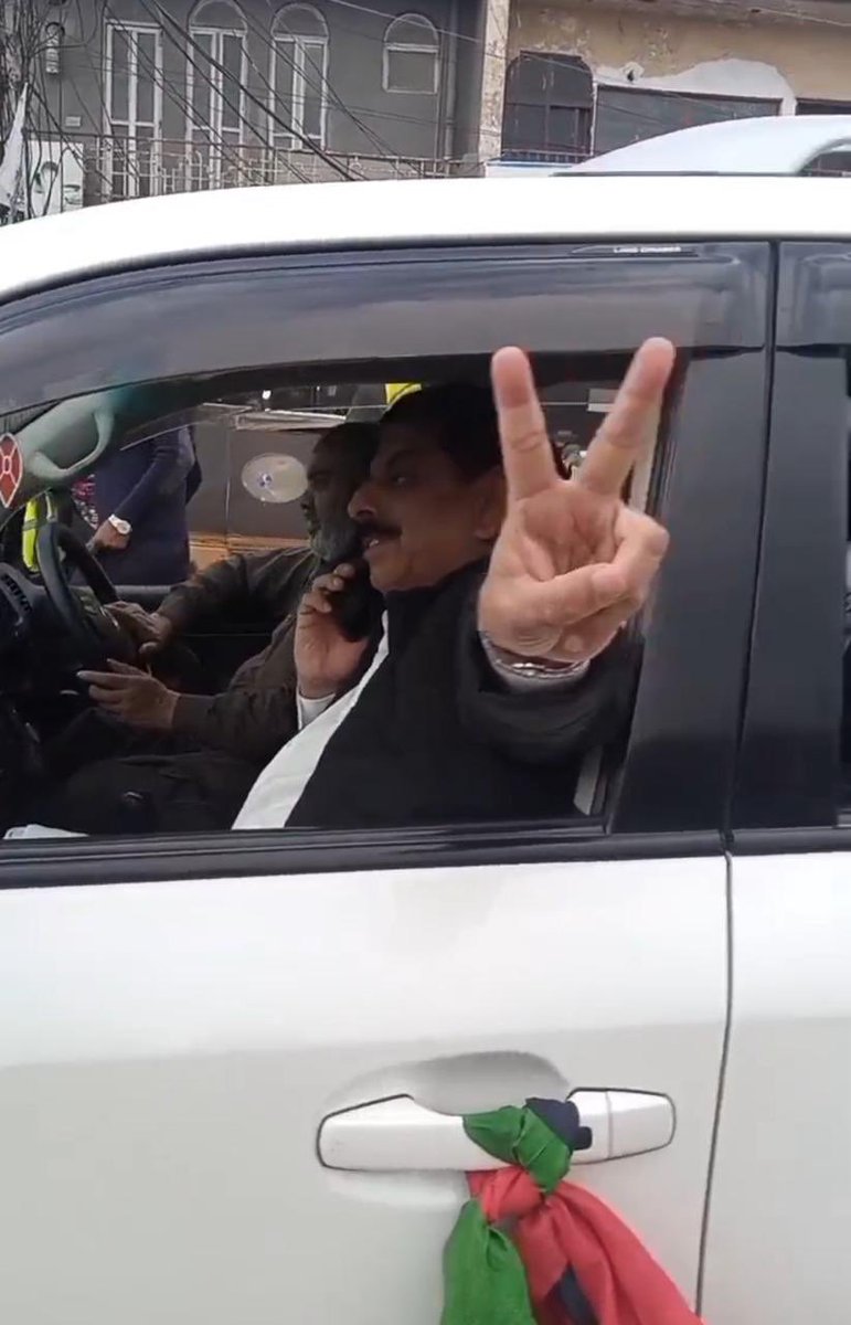 Bashir Riaz tweet media