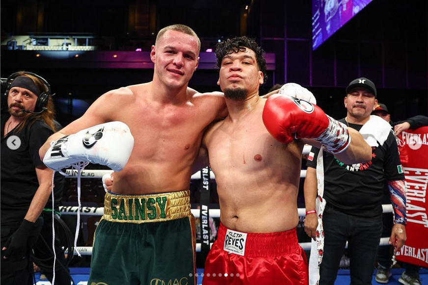 🥊 Victory in Vegas! CSR sponsored boxer Jimmy Sains won in Las Vegas, outclassing his opponent in round 1. A massive shoutout to Jimmy for dominating Alejandro Avalos & climbing the ranks. 🏆 Check out the video of Jimmy's win here: youtu.be/B9bY-6ACh_Q?si… #WeAreCSR #TeamCSR