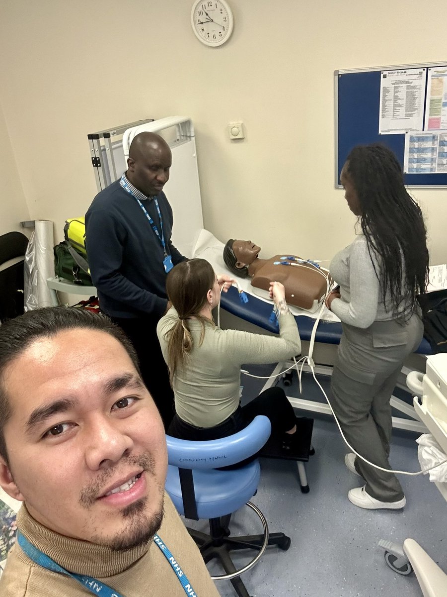 Kicking off the week with an ecg training to student nurses🔥🔥

Physical health team sustaining ECG QI project through training and educating staff.
Feel free to book with us..
<a href="/FrancescaSmarg1/">Francesca Jays</a> @D_G_Stone1978 <a href="/NurseSoda/">NurseSoda</a> <a href="/PhilJackson2/">Horrorcurry⚒🎄🦅</a>