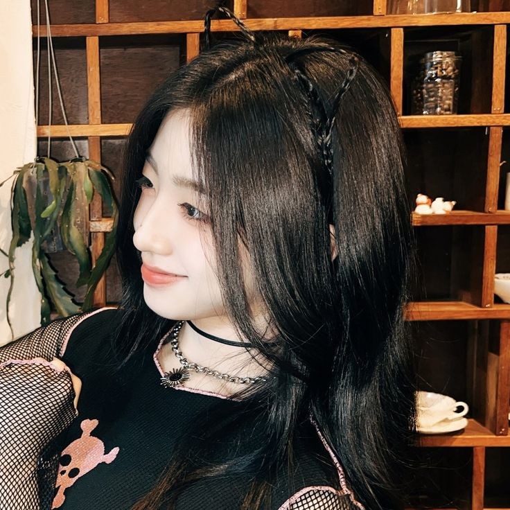 tripleSdonut's tweet photo. 🐈‍⬛

#tripleS #트리플에스 #トリプルS #S14 #SoHyun #wav #웨이브 https://t.co/wXD8jSWUoR