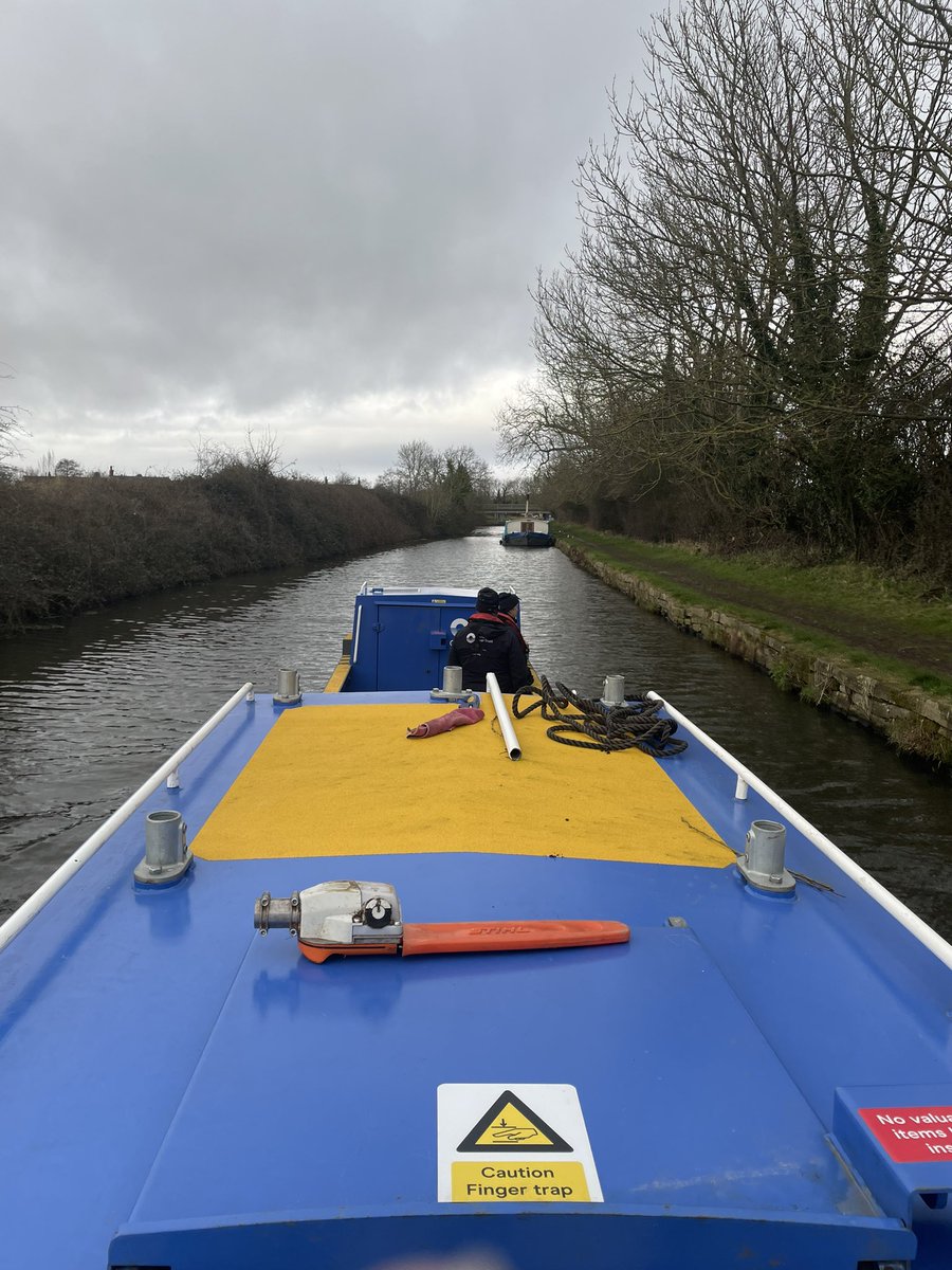 Stanley Flight crew moving a workboat this morning. A bit breezy but dry. @CRTNorthWest @CRTvolunteers #volunteerbywater