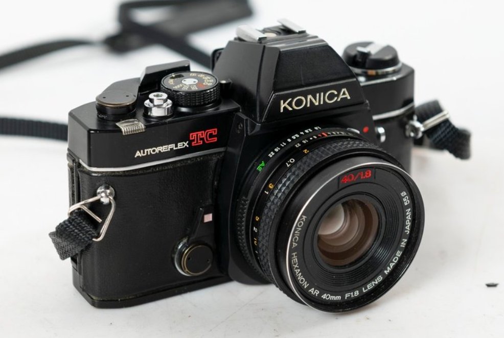 expert8182's tweet photo. Black SLR with light lens: Konica Autoreflex TC with sharp Hexanon 2,8/40mm pancake lens, a great pair!
https://t.co/zGpcIiaIuM
#konicaautoreflextc
#SLR
#camera
#photography
#buyfilmnotpixels
#analogue
#collectingcameras
#catawiki
#catawikicameras
#singlelensreflex https://t.co/ylktw0PMLt