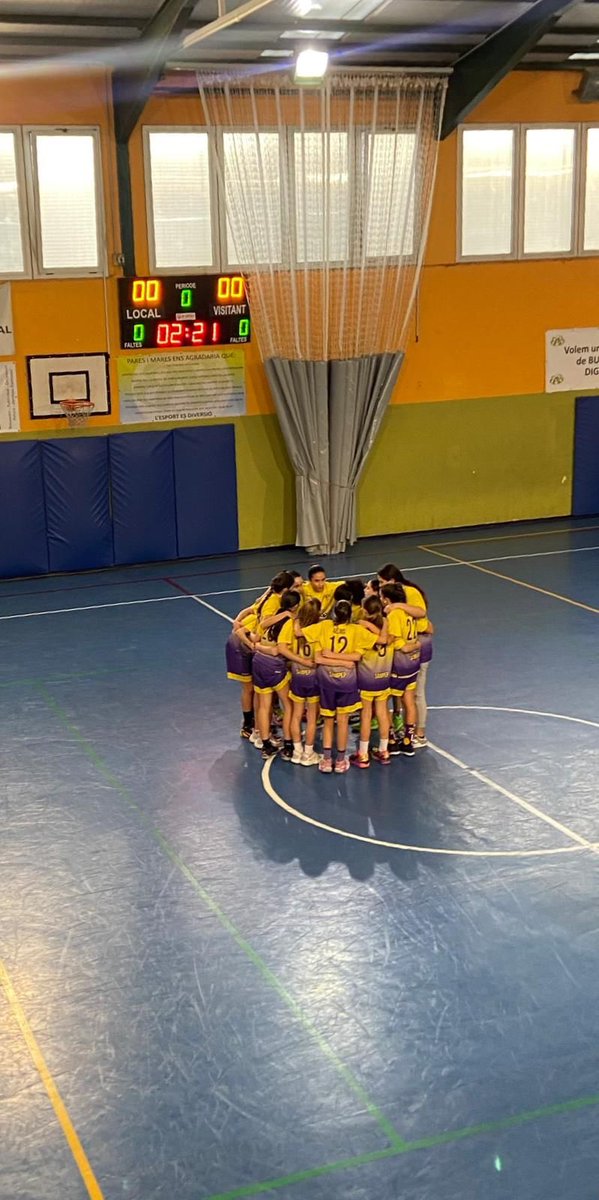 CBSantJosep's tweet photo. 🏀 | Resultats

Infantil Femení 56 - 72 @FDCbasquet 

🗣️ @marccanya: “Derrota en un partit on ens mostrem poc consistents i estem molt irregulars durant els 40 minuts.
Sortim toves i encaixem un 6-28 de sortida en el primer quart i això ens fa anar a remolc i ens perjudica (1/3) https://t.co/3IpIxxcNI6