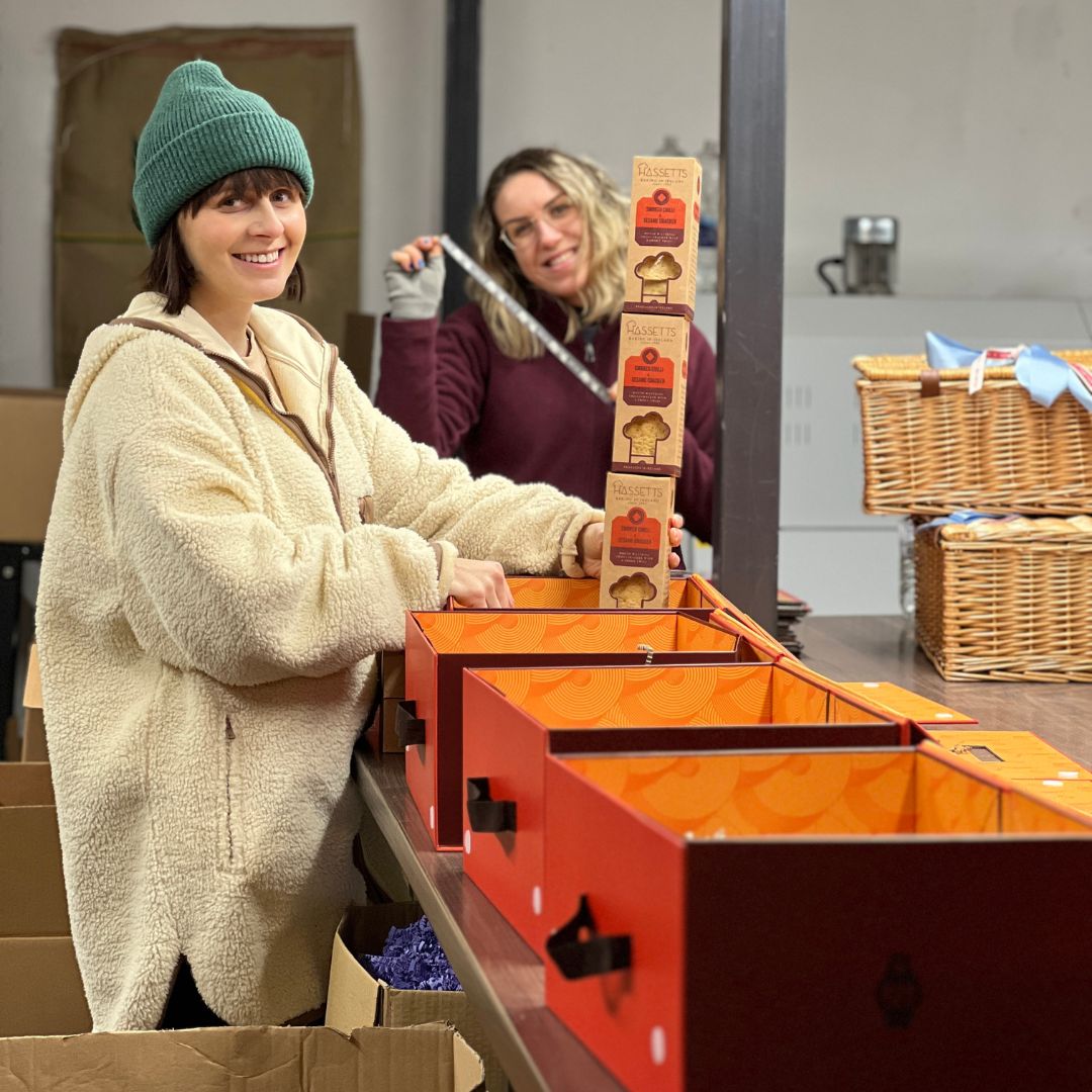 BasketsGalore's tweet photo. Creating Gifts can be fun! 😁🎁 

We love creating something new &amp; exciting for all the recipients who will receive one of our Gifts 👪💝👌

What is the best Creative Gift you have ever given or received?🎁☺️💞

https://t.co/y86HEimSF5

#creativegifts #giftdesign #giftwrapping https://t.co/QqXvUqdbI2