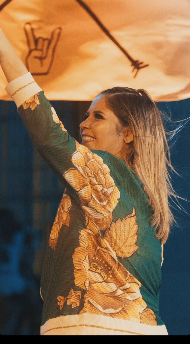 mariliadefense's tweet photo. mais um mês dessa saudade que eu NUNCA vou aprender a viver. te amo tanto, e te espero o tempo que for preciso... não existe fim para as coisas que estão fadadas a acontecerem, e eu espero uma vida a mais por você, e por nós. prometo! ♥️ https://t.co/Deb1n3lAWb