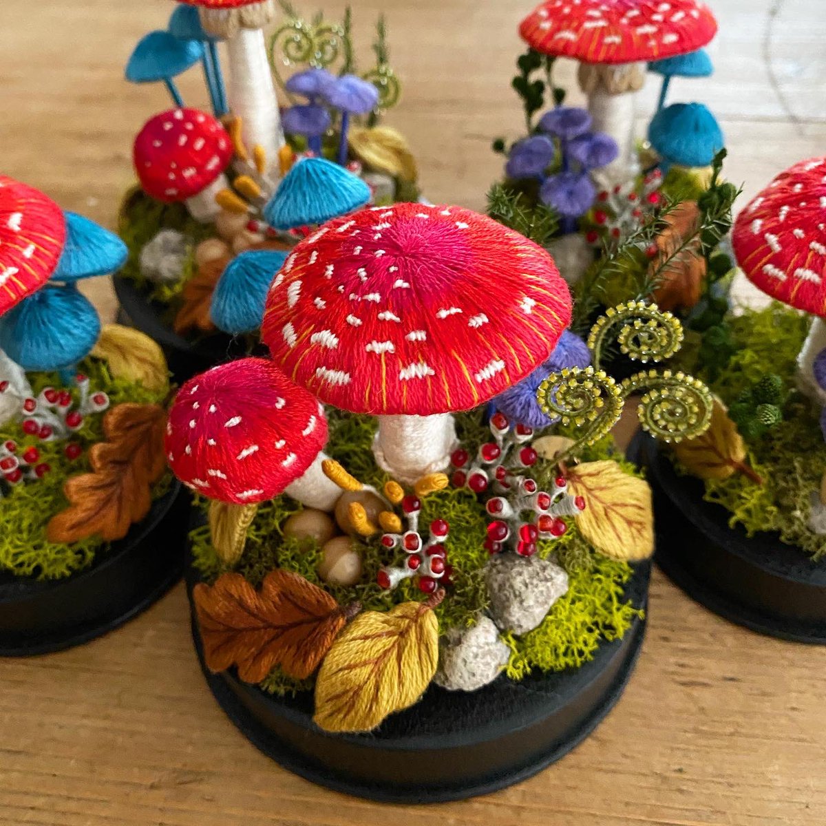 #君はなぜ作るのか

楽しいから
立体刺繍が好きだから