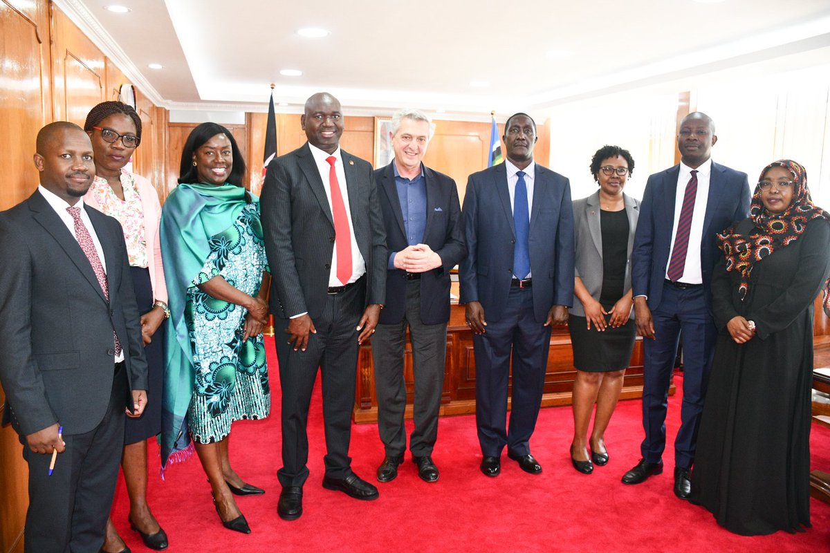 Received a courtesy visit from UNHCR High Commissioner Filippo Grandi in my office.Discussed the current refugee situation in Kenya and the Shirika plan -that is aimed at fostering self-reliance and resilience among refugees.