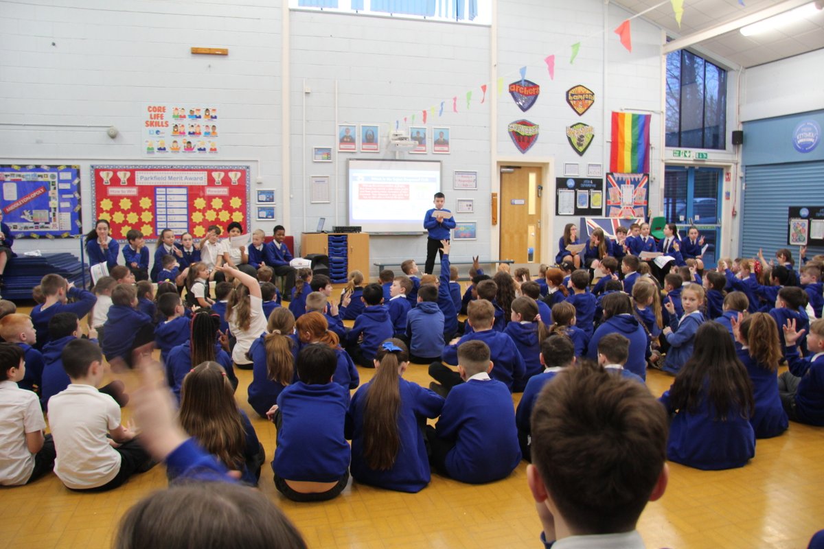 Parkfield's tweet photo. In today's #assembly, the #TechnologyTeam talked about e-safety, including how to stay safe on YouTube and how to avoid screen addiction. #Computing https://t.co/oLFQbxT90O