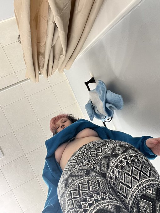 What&rsquo;re you doing down there..? https://t.co/JUMJgrhgBG