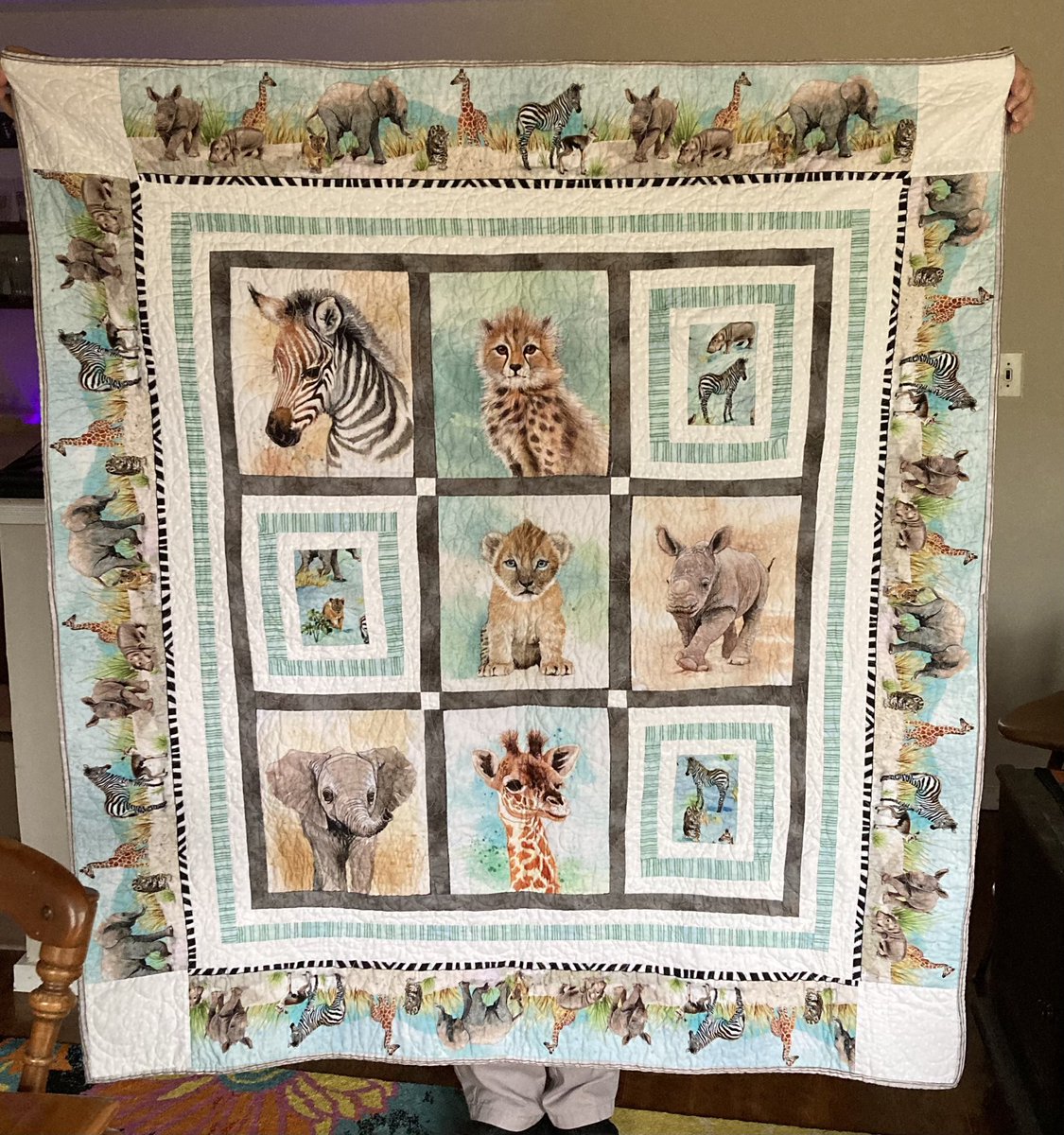 I made this kit quilt for our son’s friends expecting a baby. #babyquilt #quilt #babyanimalquilt