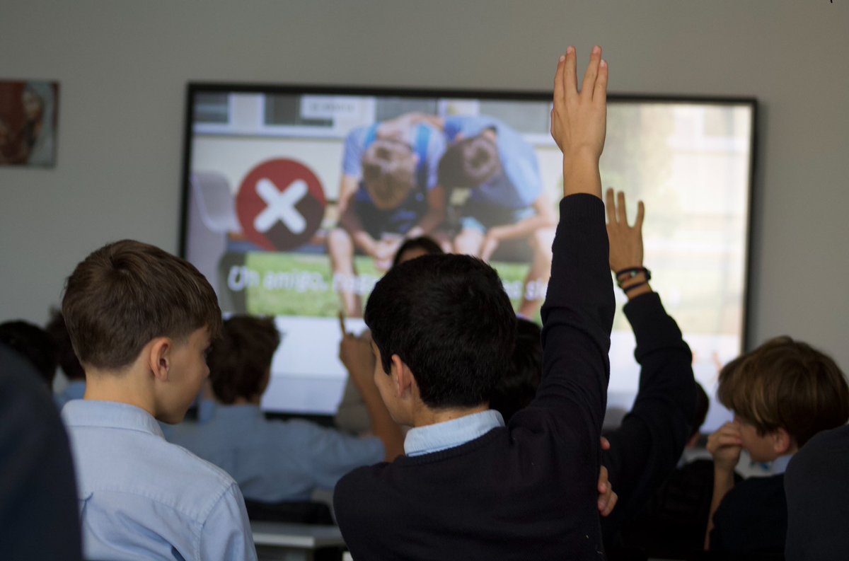 Els alumnes de 1r i  3r de l'ESO han tingut una sèrie de xerrades del programa "Aprendamos a Amar" centrades en la formació de l'afectivitat i la sexualitat, dos temes importants que han de ser tractats amb delicadesa i sensibilitat per garantir una comprensió profunda.