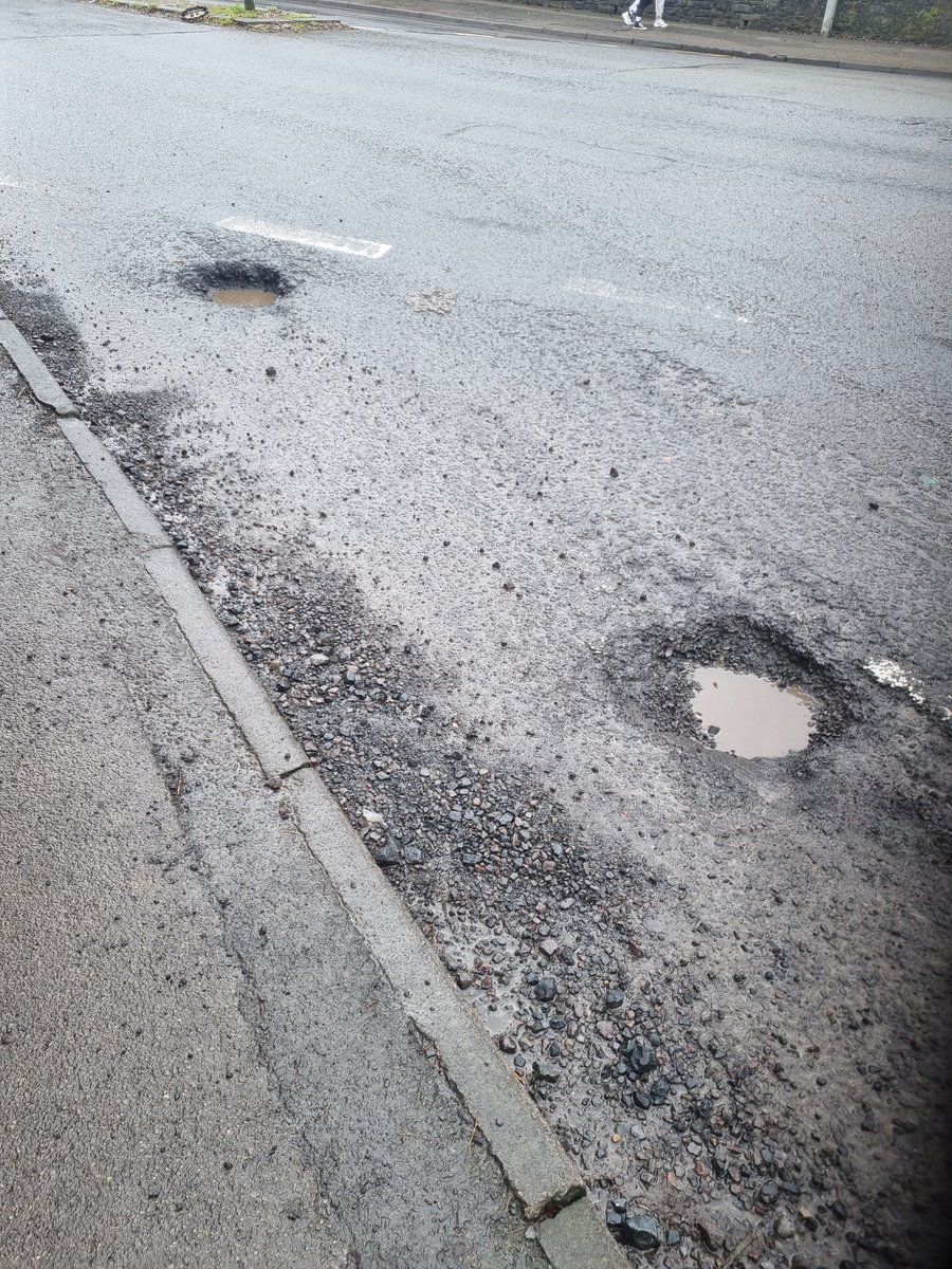 GrumpyVeteran2's tweet image. Any chance you could fix these potholes on Bridge Road adjacent to the Heathcock roundabout Llandaff. 
@cardiffcouncil  they are only going to get worse if left. @Sean4Llandaff