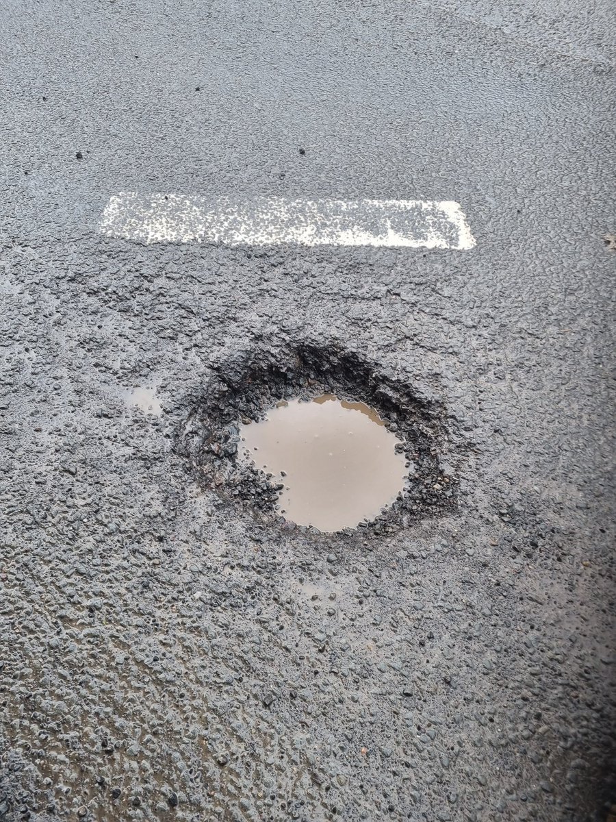 GrumpyVeteran2's tweet image. Any chance you could fix these potholes on Bridge Road adjacent to the Heathcock roundabout Llandaff. 
@cardiffcouncil  they are only going to get worse if left. @Sean4Llandaff