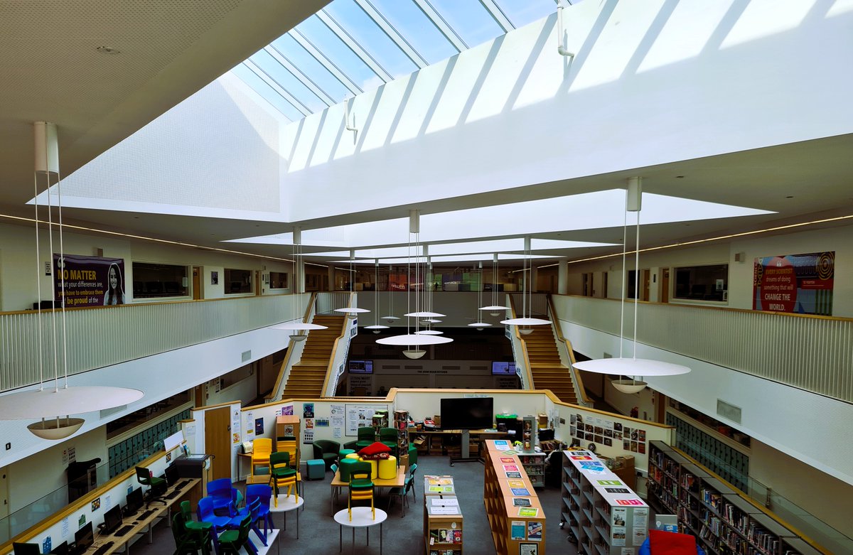 🌟 Jennifer Allen, ex-librarian at The John Roan School, wins the British Citizen Award for outstanding community work, including the Harry Potter club and Young Librarians Programme. 📚✨ #BritishCitizenAward #CommunityHero #JohnRoanPride