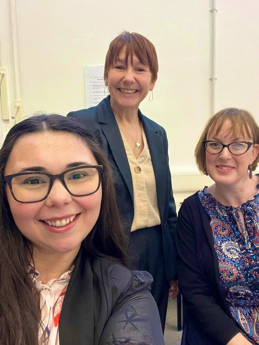 Representing <a href="/linsladeschool/">Linslade School</a> and <a href="/Cedars_Upper/">Cedars Upper School</a> at #TeachDev with <a href="/ChilternLT/">Chiltern Learning Trust - Bedfordshire</a>! Loving our discussions on developing professional development and coaching with <a href="/teacherhead/">Tom Sherrington</a>