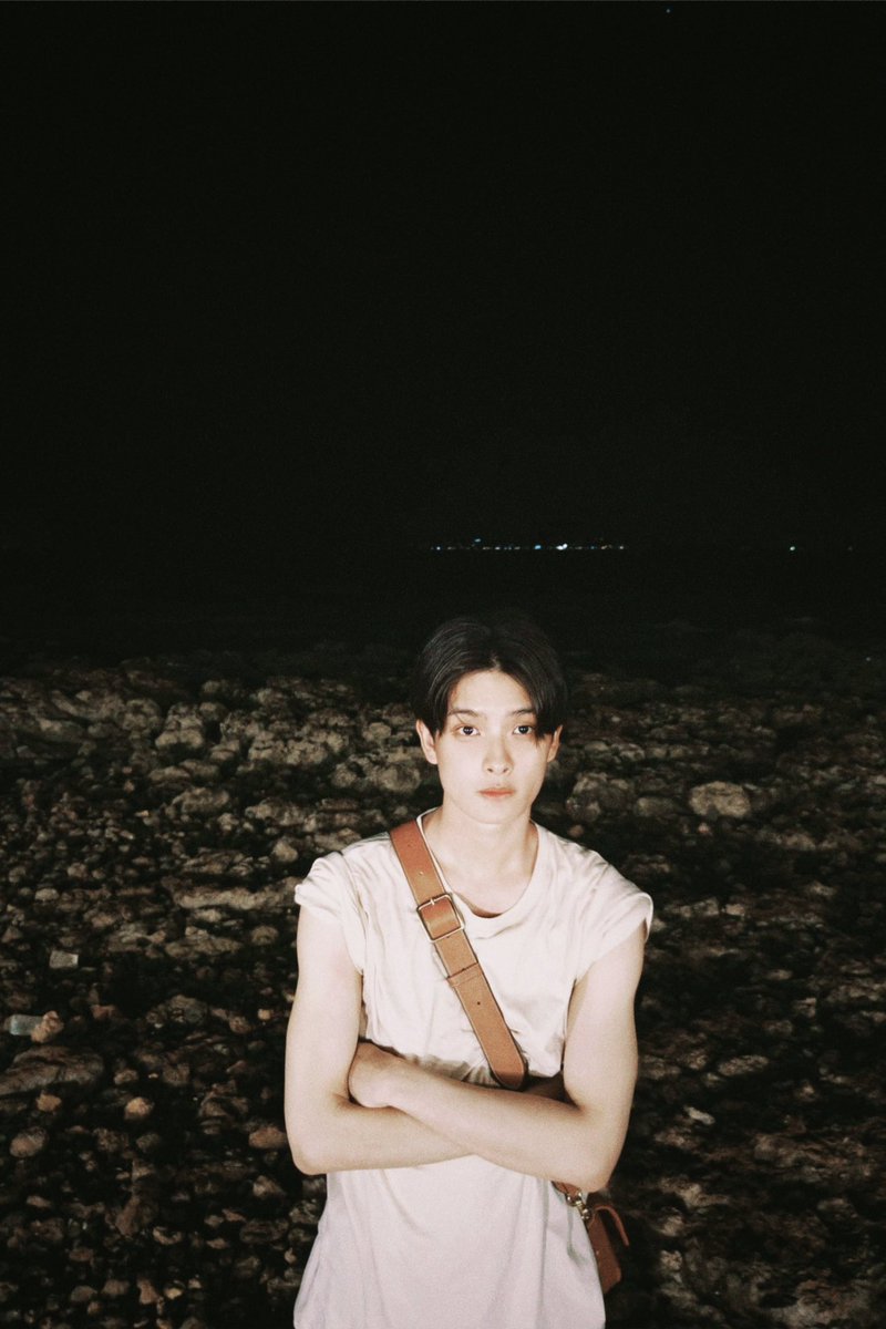 khunppol's tweet image. แอบไปทะเลมา🖤
#KHUNPOL