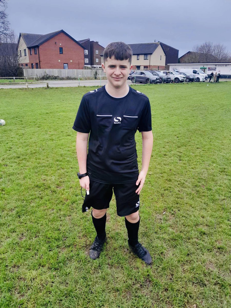 Teamgrassroots_'s tweet photo. So Proud of my 15 year old son Josh refereeing his first game at the weekend β½οΈ
Well Done Josh π
#teamgrassroots #norefnogame
#youngreferee https://t.co/573TwGUGuc