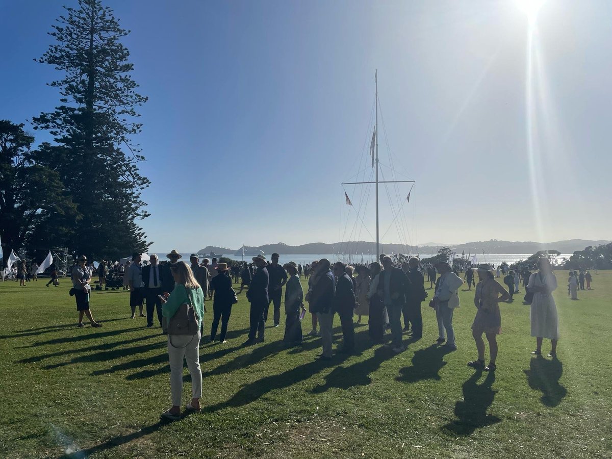 Over the weekend, the Diplomatic Corps gathered for the haerenga to Waitangi, where they met with government leaders to reflect on our shared diplomatic legacy & strengthen our whanaungatanga ties. (1/2)