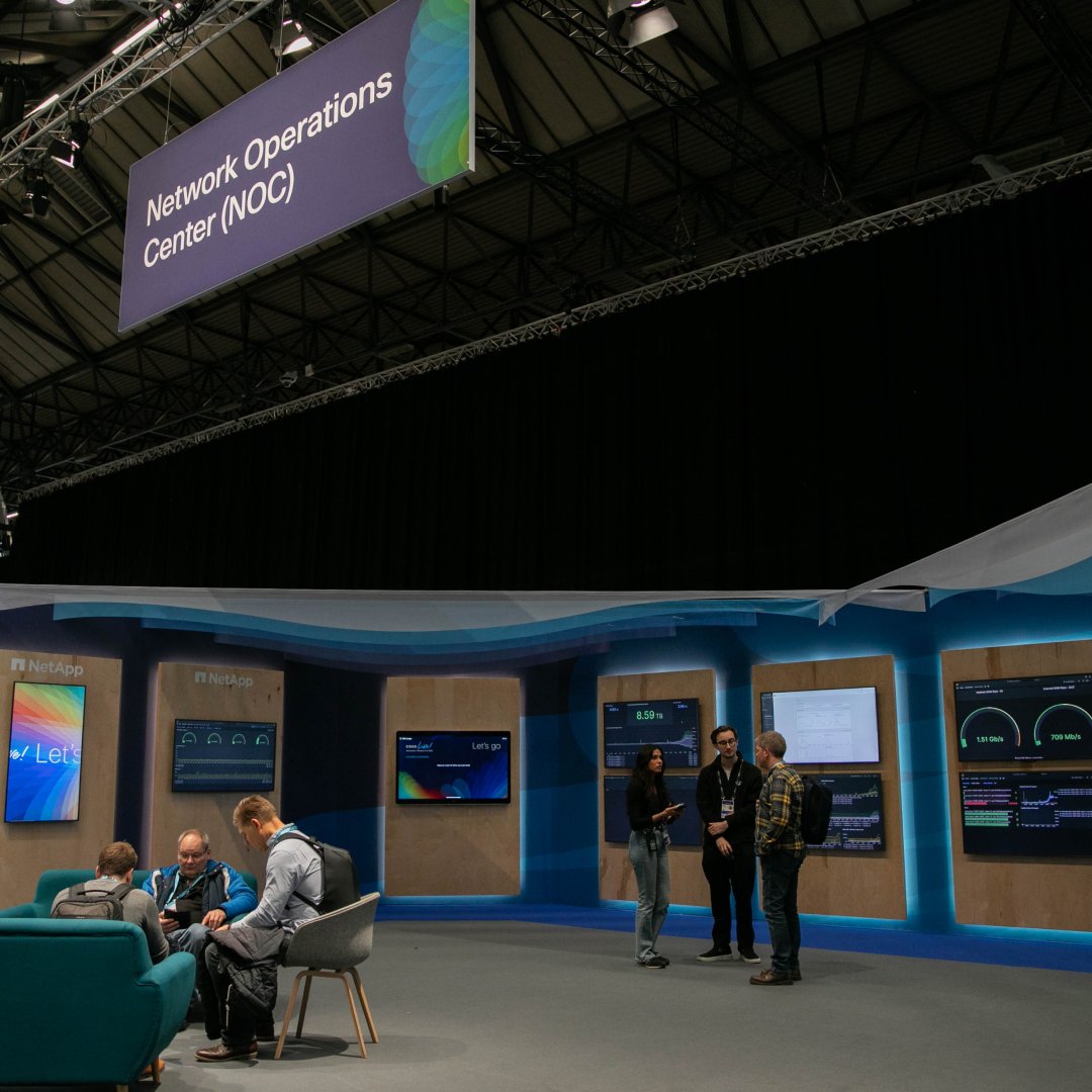 CiscoLiveEMEA's tweet photo. Experience the core of Cisco Live at the Network Operations Center (NOC) in Hall 7. See live event network metrics and catch a glimpse of Cisco equipment fueling our network. Thank you, NOC team, for making this week possible. #CiscoLiveEMEA #NOCrocks https://t.co/Ynk3fJYes3