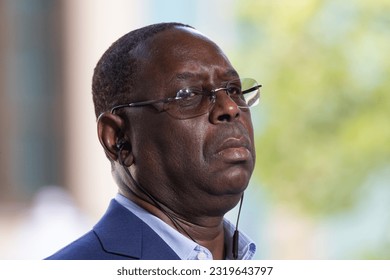 SeydiGassama's tweet photo. Quand il est arrivé au pouvoir, le Sénégal était considéré comme le phare de la démocratie et des droits humains sur le continent africain. Depuis lors il s'est employé á détruire les acquis démocratiques du pays en instrumentalisant la justice, la police et la gendarmerie. 1/2 https://t.co/ehBvKgIZEE