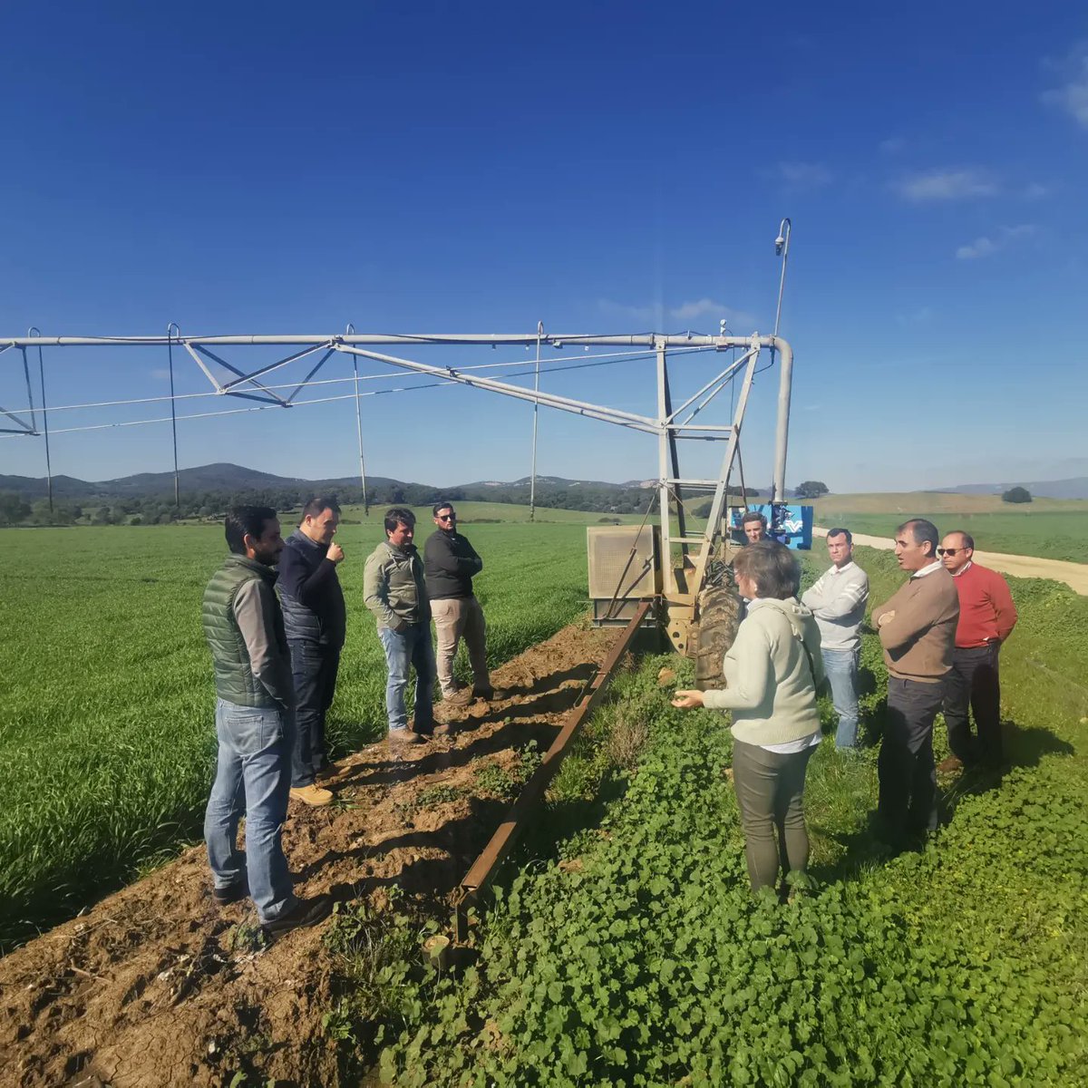 Un honor recibir IFAPA Hinojosa del Duque, IFAPA Rancho de la Merced (Jerez)
Centros de referencia <a href="/AndaluciaJunta/">Junta de Andalucía</a>  en #investigación #formacion #agropecuária para posibles colaboraciones en mejora de #olivar #aguacate #cereal #algodon #laseca #praderas
<a href="/IfapaJunta/">IFAPA</a>
