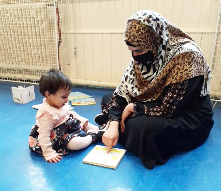 earlyyearsscot's tweet image. The children and families at our Stay Play &amp;amp; Learn at Govanhill in Glasgow have been problem solving with jigsaws, and  developing our physical skills using tunnels and taking part in action songs and games #playandlearning